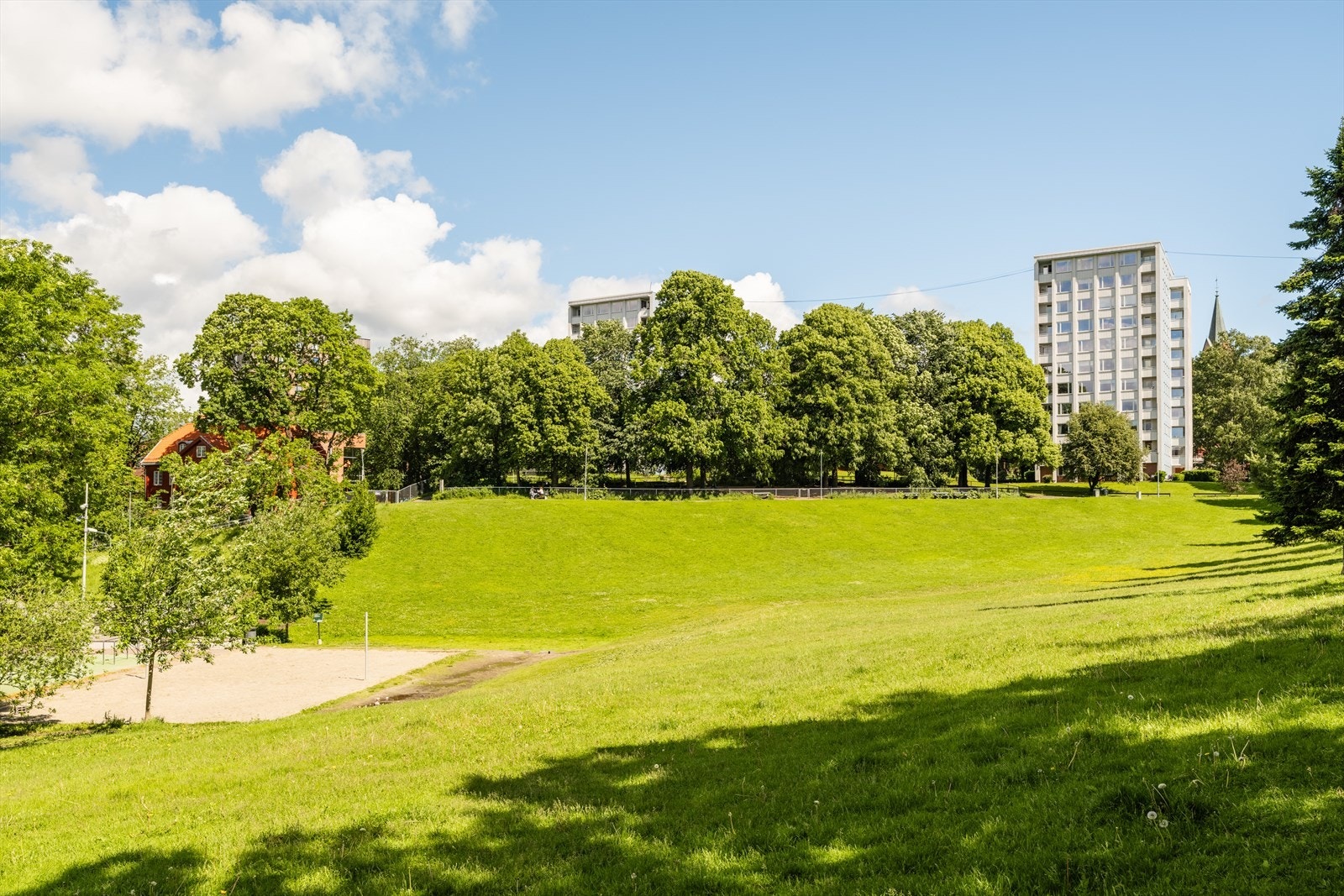 Marienlyst/Fagerborg er et særdeles populært boligområde som i hovedsak består av bygårdsbebyggelse. Galleribilde