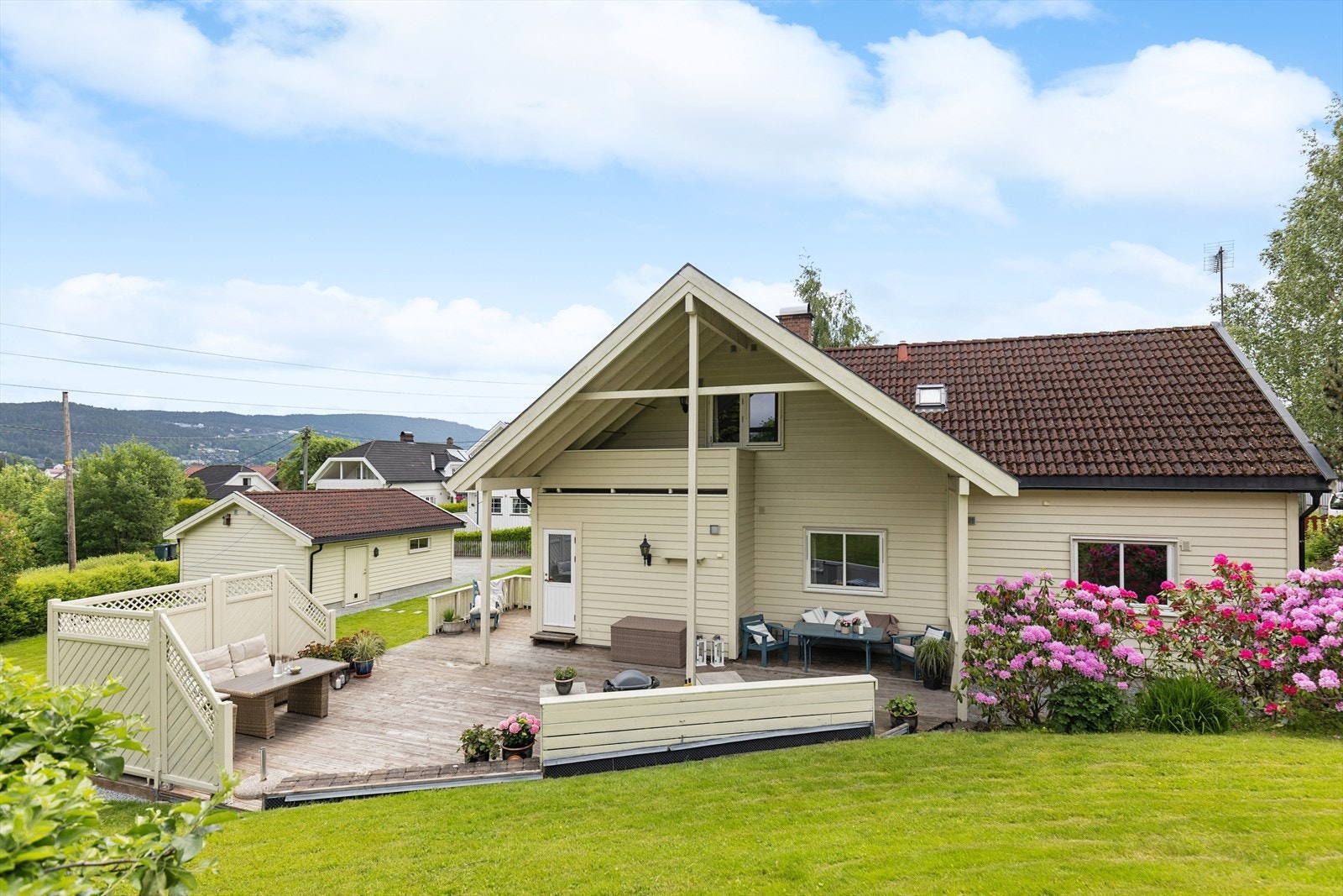 Familievennlig enebolig fra 1949 med påbygg fra 2005. Galleribilde