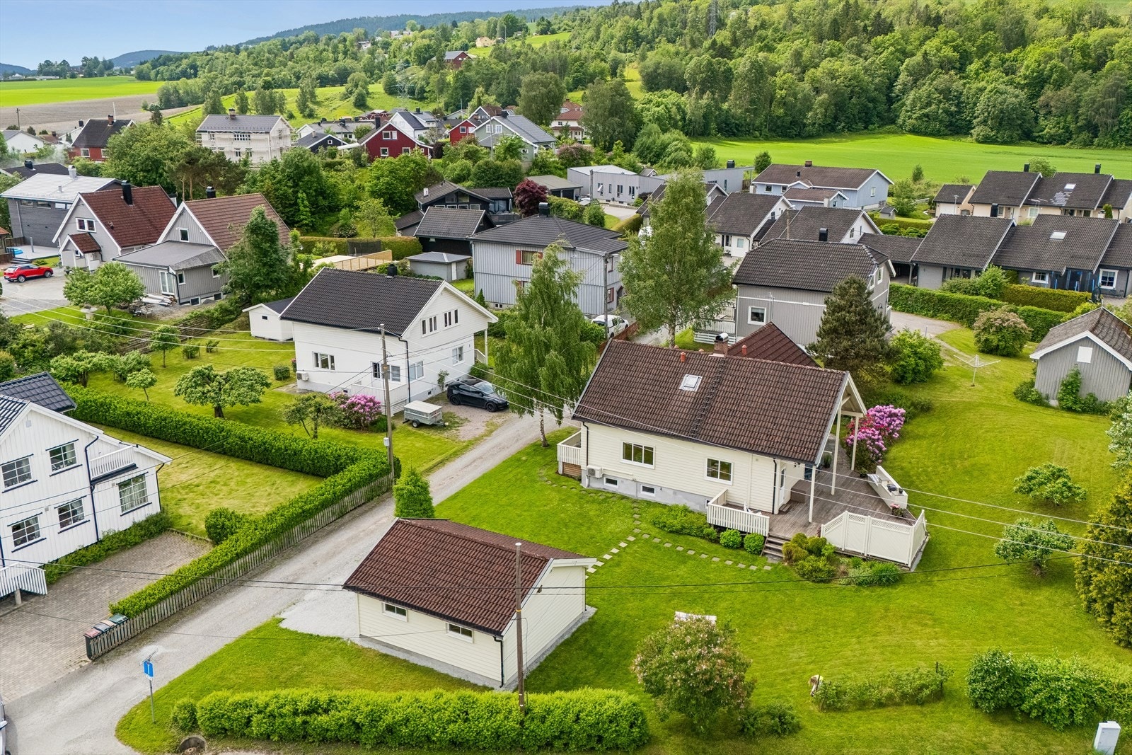 Stille og rolig nabolag med lite gjennomgangstrafikk. Galleribilde