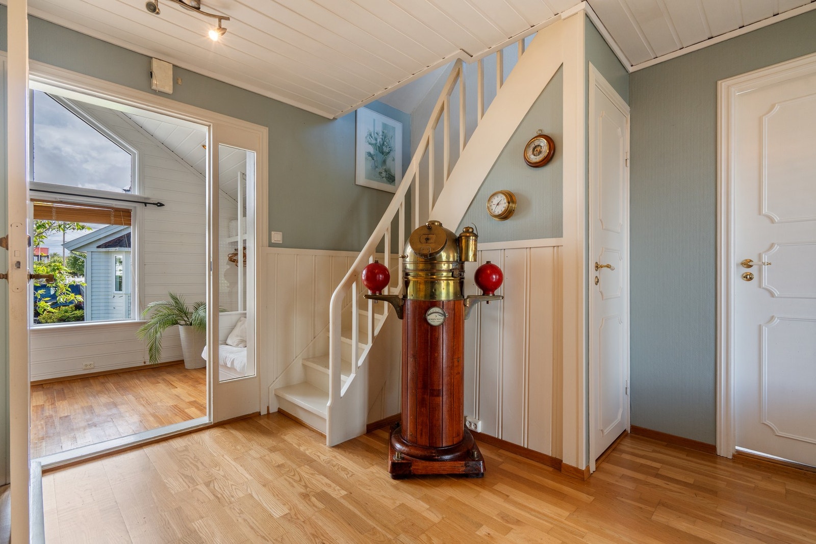 - Trapp opp til loft - Galleribilde