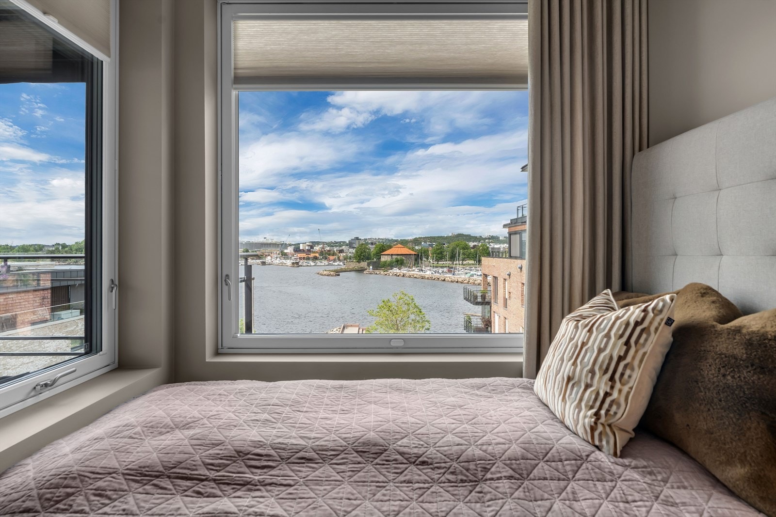 Samme nydelige utsikten fra soverom 2 også Galleribilde