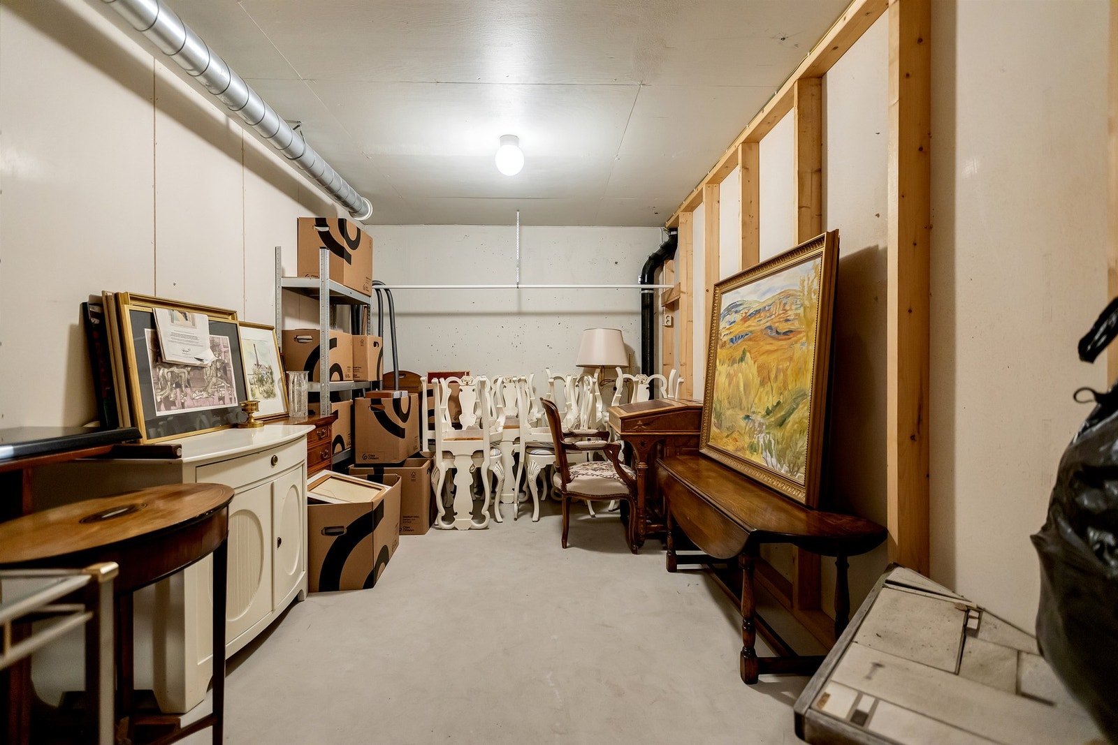 Romslig bod på 11kvm Galleribilde
