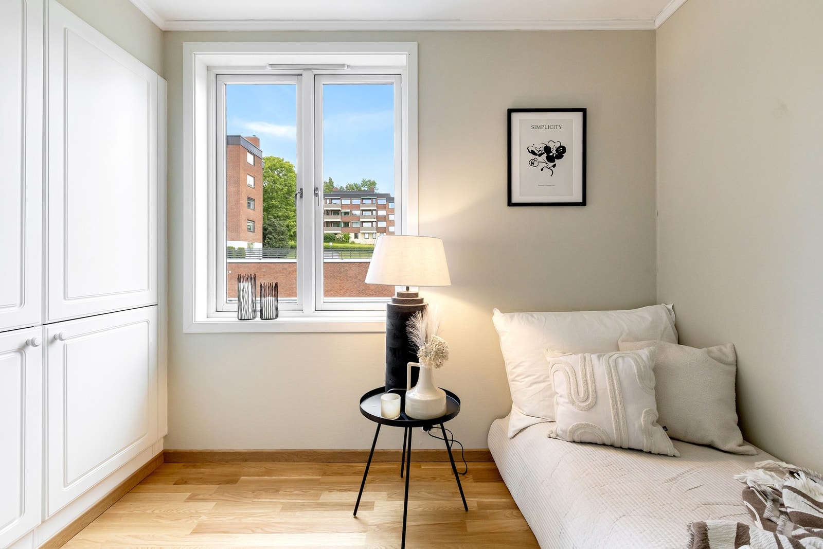 Perfekt som kontor, hobbyrom, garderoberom eller gjesterom Galleribilde