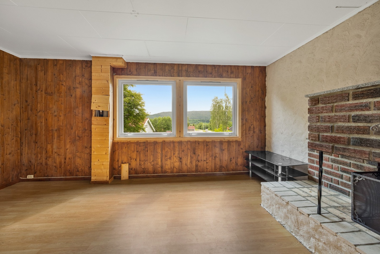 Kjellerstue med gode bruksområder Galleribilde