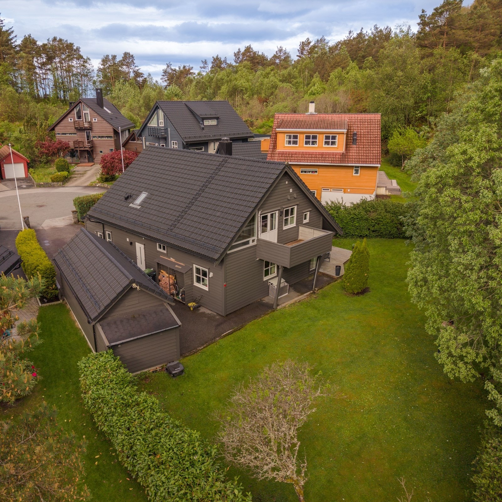 Her bor man fint i "Lyckliga gaton"....... Galleribilde