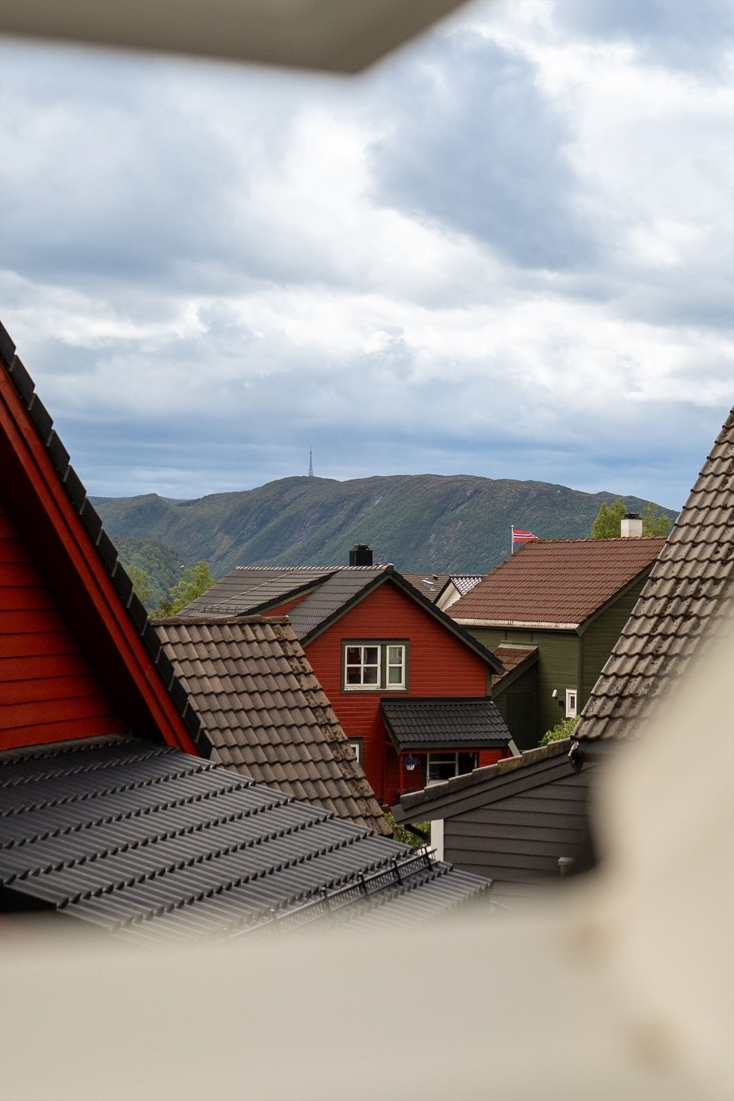 Utsikt fra vindu i 2 etg. Galleribilde