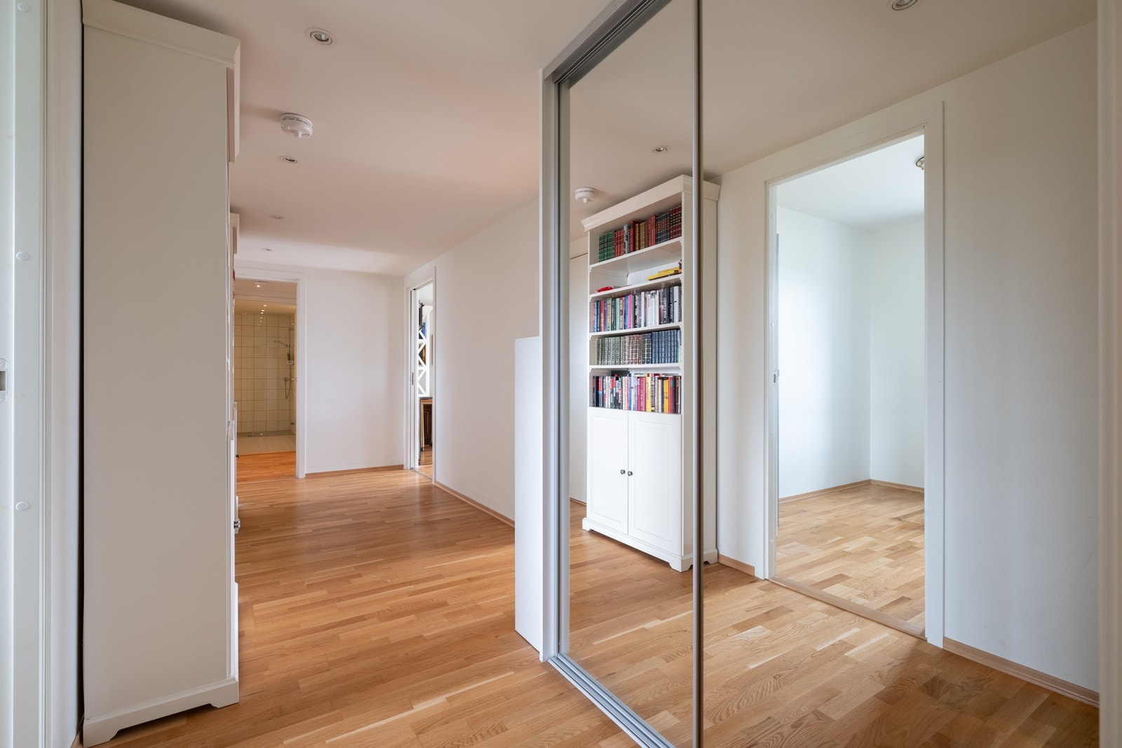 Velkommen inn - Det er heisadkomst til etasjeplan. Galleribilde