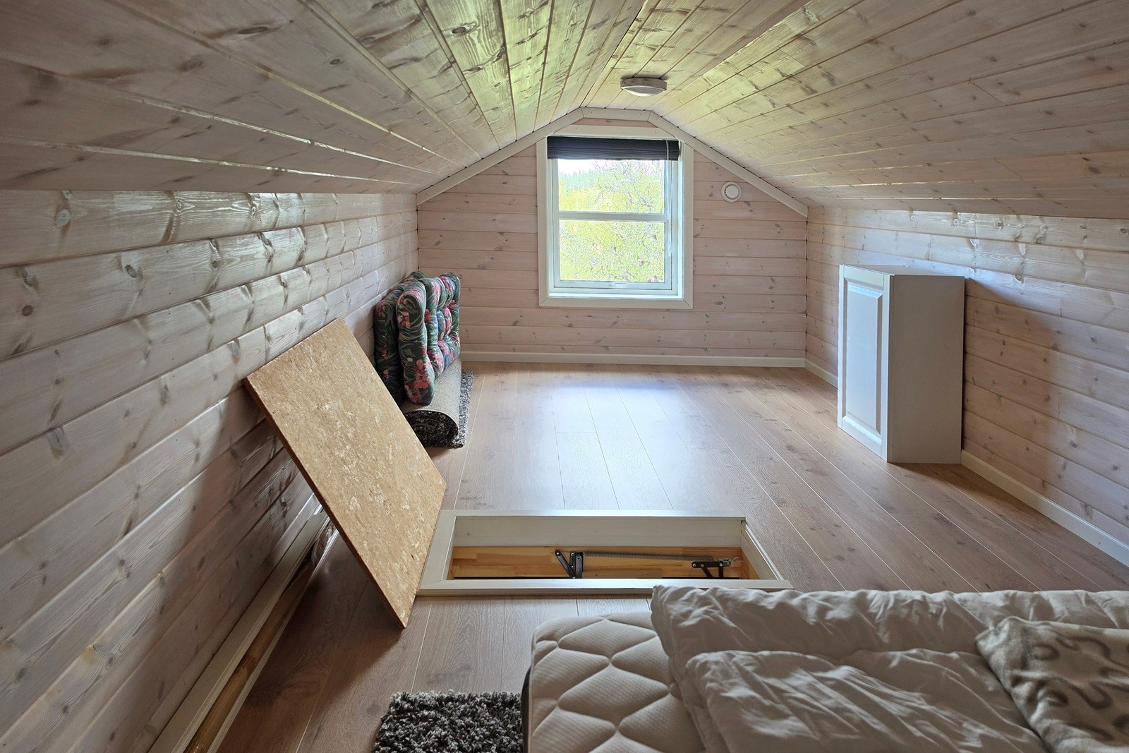 Hemsareale med adkomst via luke Galleribilde