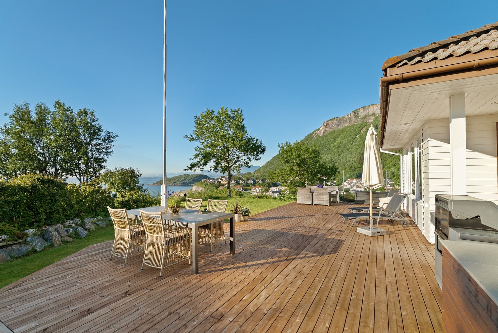 Terrassen er det perfekte stedet for å nyte utsikten og omgivelsene. Galleribilde
