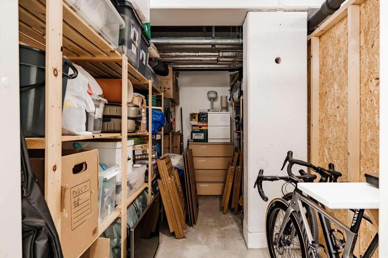 Leiligheten disponerer en stor kjellerbod på 9 m² Galleribilde