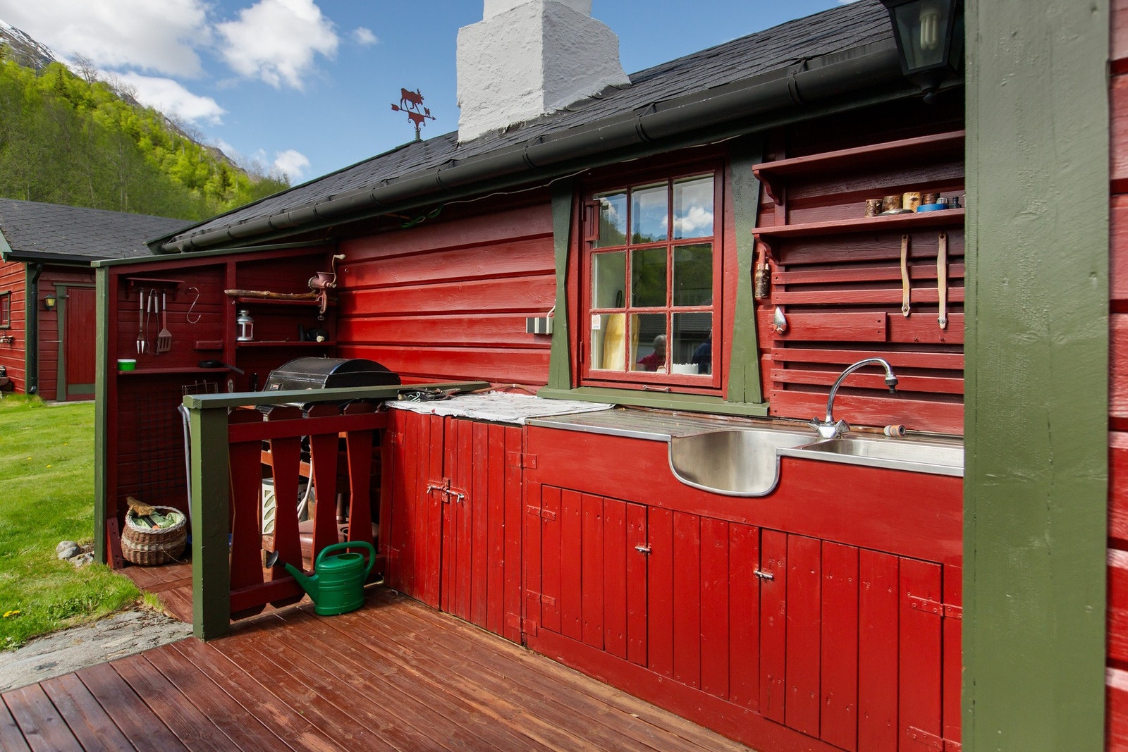 Terrasseplatting med utekjøkken Galleribilde