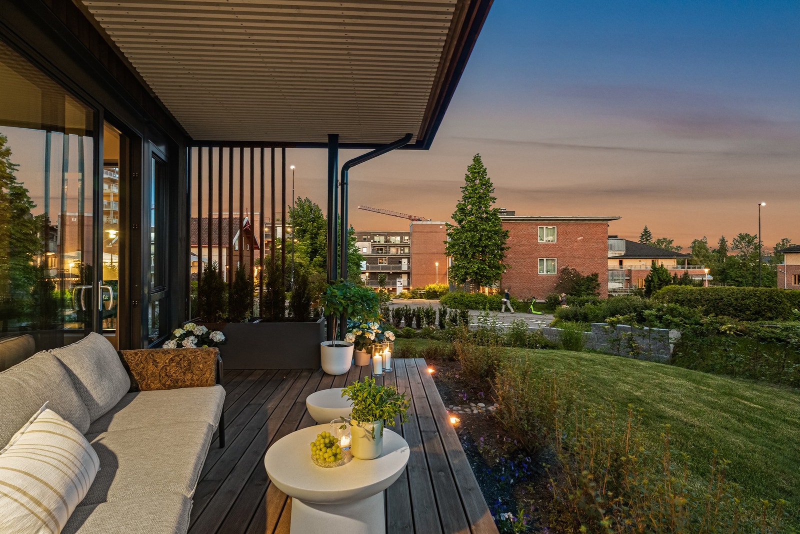Dette er en ideell bolig for deg som ønsker en moderne, komfortabel og lettstelt leilighet i et hyggelig og sentralt boområde. Galleribilde