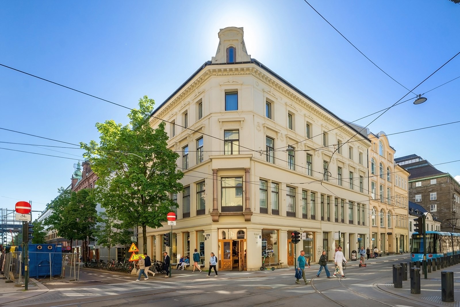 Klassisk bygård renovert og omgjort i 2012. Galleribilde