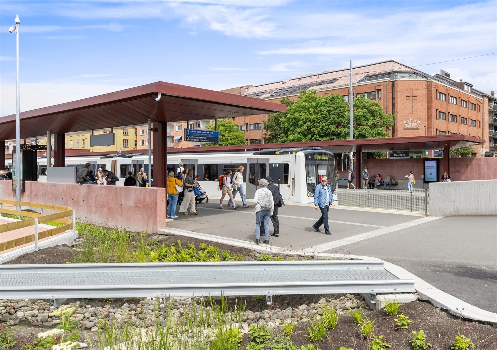 Kort vei til Majorstuen T-bane. Galleribilde