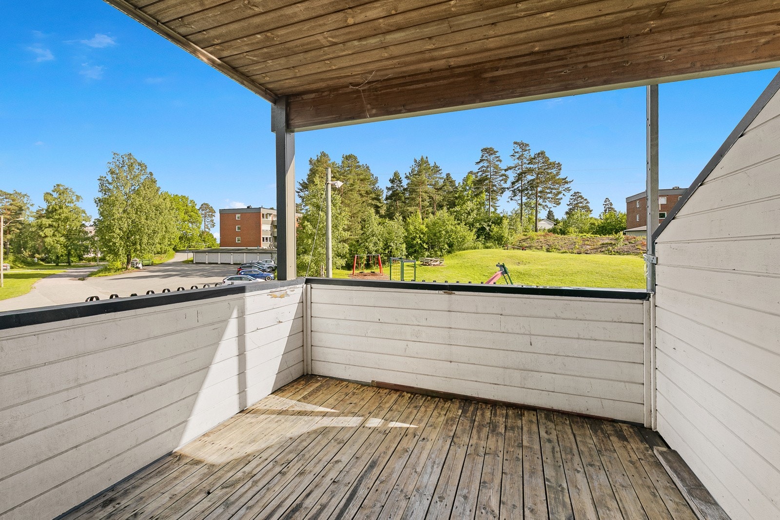 Veranda er solrik og vendt mot vest Galleribilde