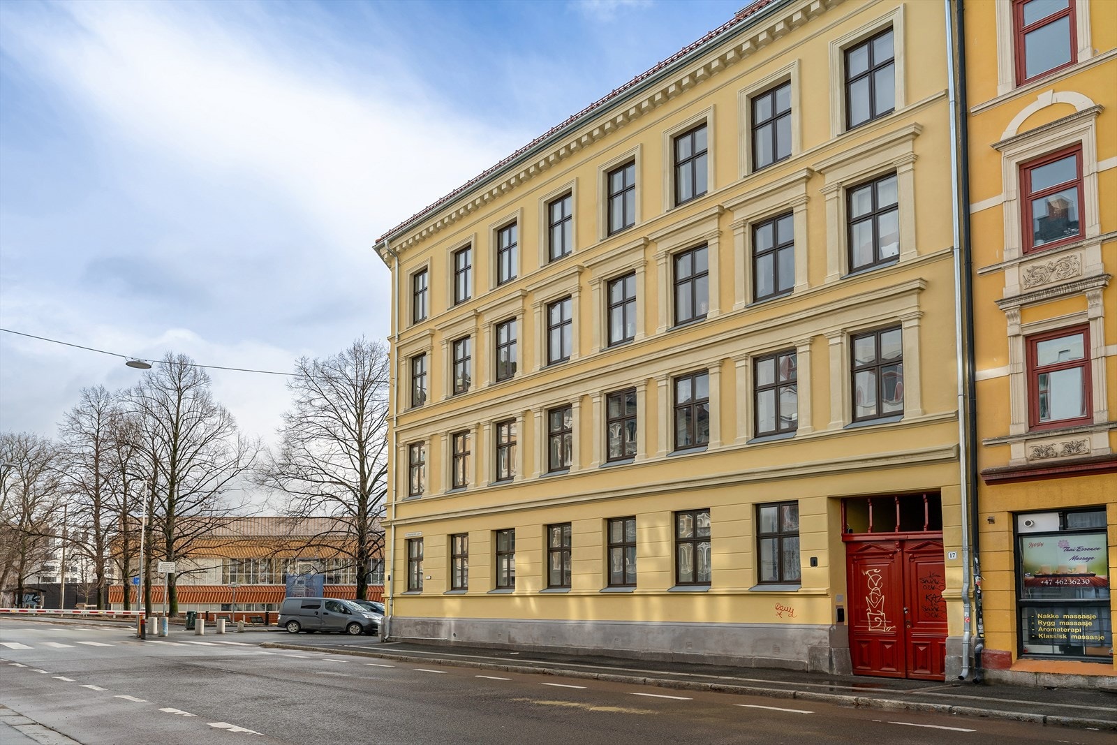 Bygården fra 1898 er oppført på Byantikvarens Gule Liste og er en del av Birkelundens verneverdige kulturmiljø. Bygget har de siste årene vært gjennom en betydelig renovasjon med blant annet ny fasade, vinduer, tak! Galleribilde