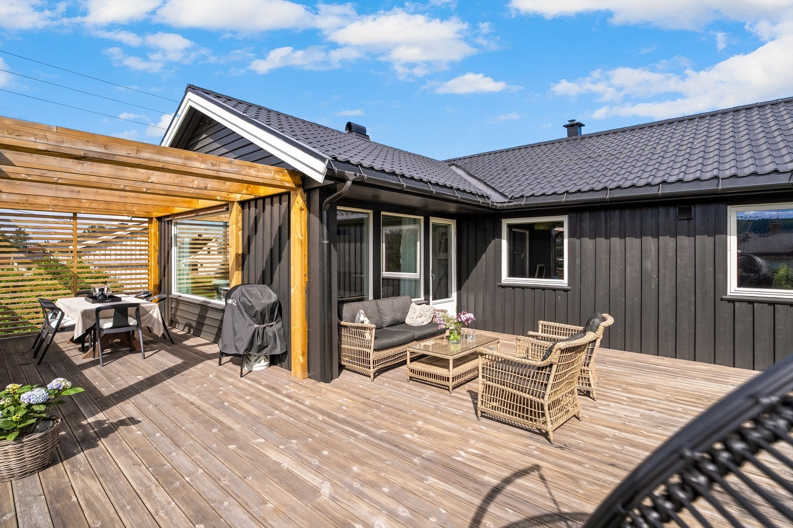 Svært populært og barnevennlig villaområde på Raufoss med gangavstand til Korta barneskole, barnehager og gode turmuligheter. Galleribilde