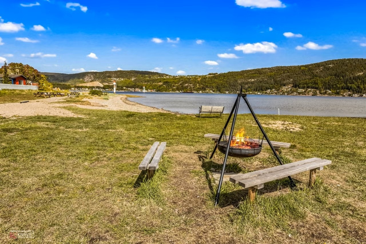 Kort avstand til flotte fellesområder og strand. Galleribilde