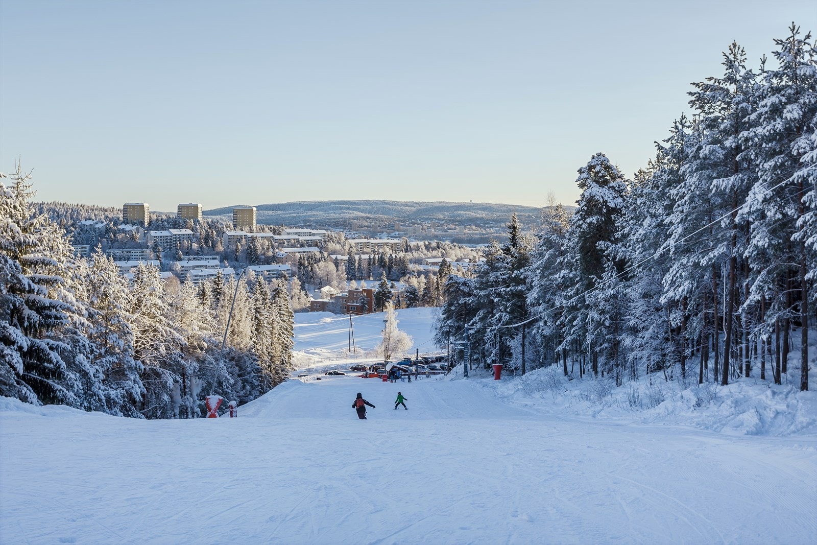 Vinterstid er det kort vei til alpinanlegget i Oslo Skisenter Grefsenkollen. Galleribilde