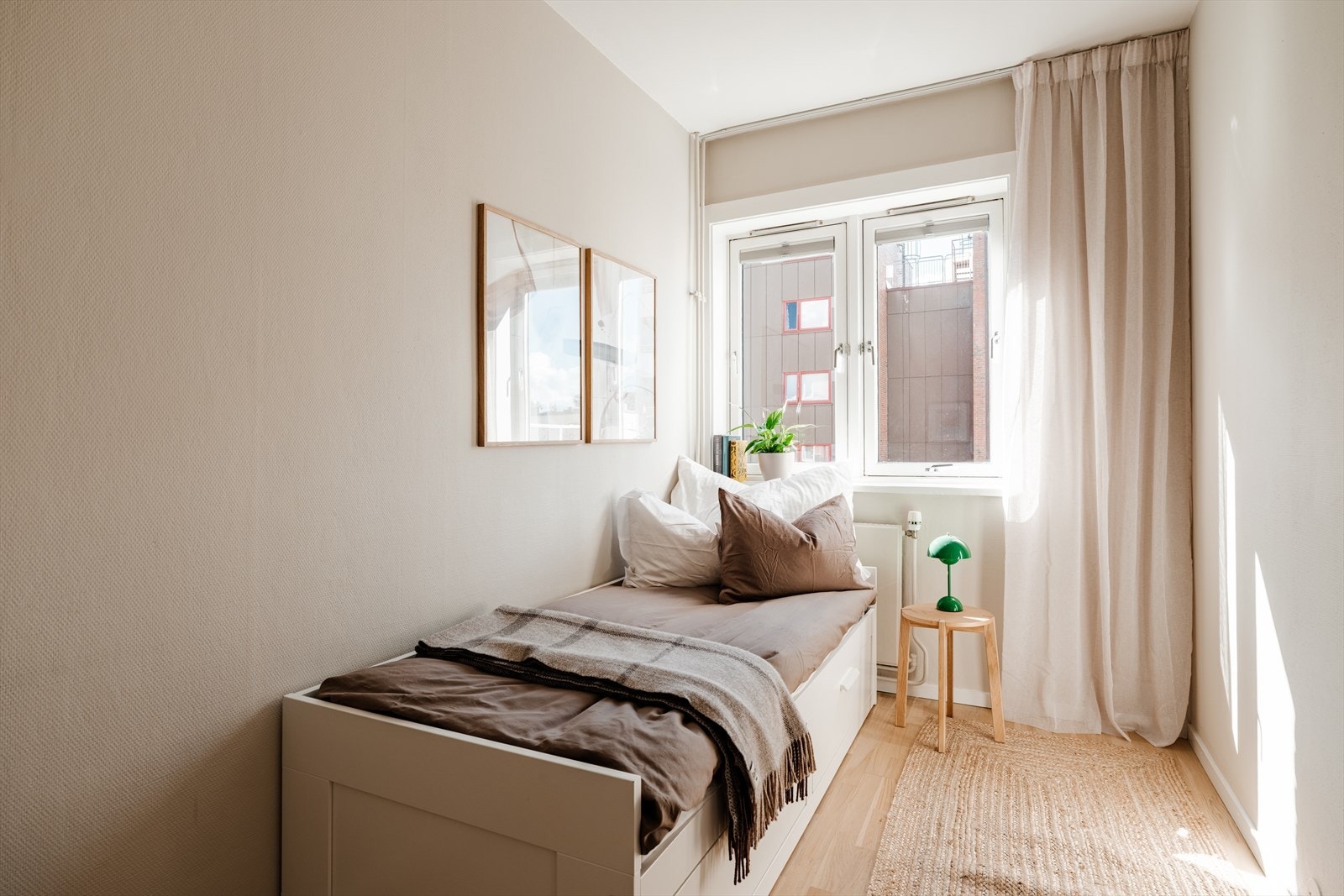 Soverom II har flere bruksområder som både gjesterom, barnerom eller kontor. Galleribilde