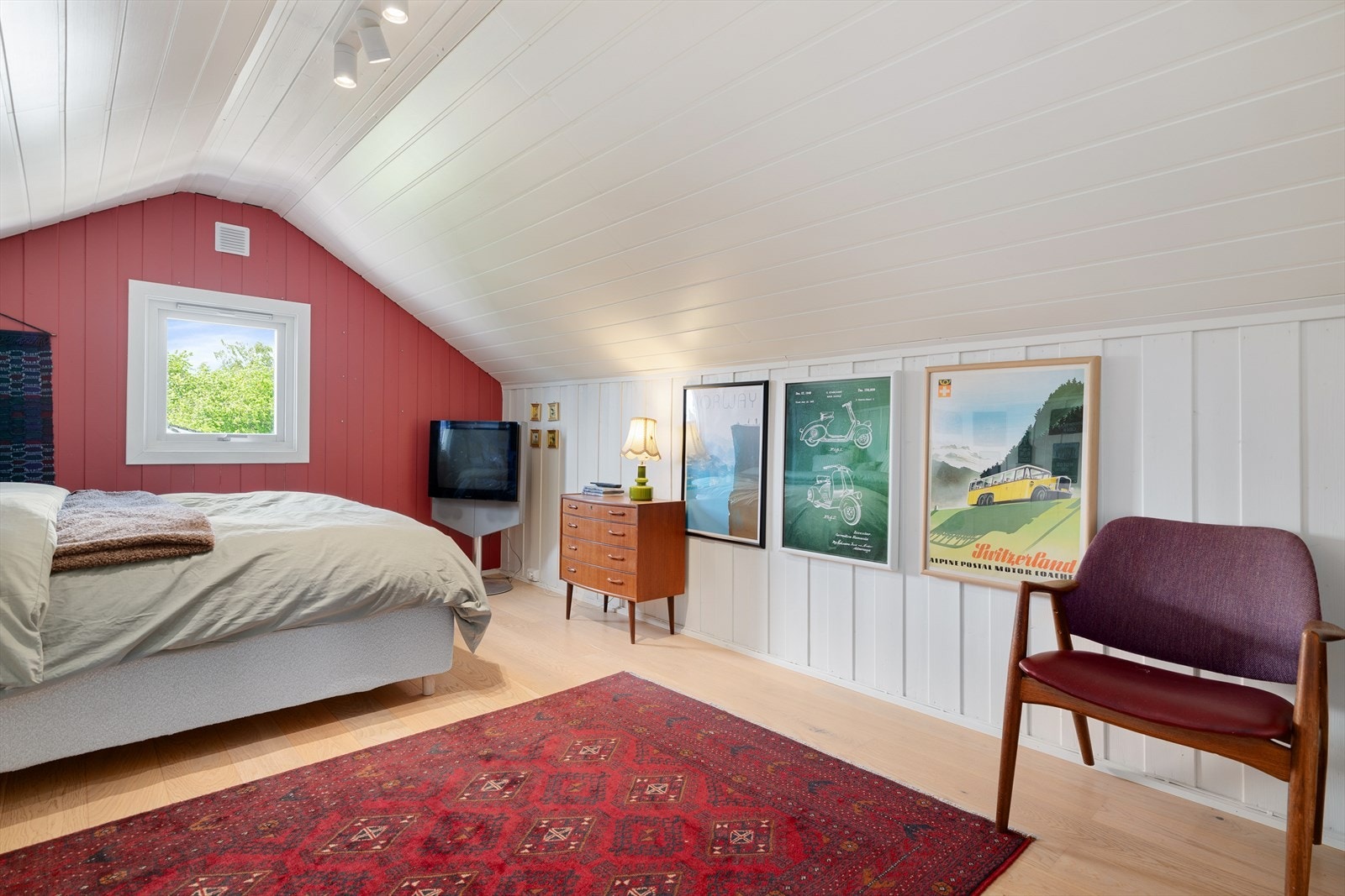 Rommet er av god størrelse med flere bruksmuligheter etter eget ønske og behov. Galleribilde