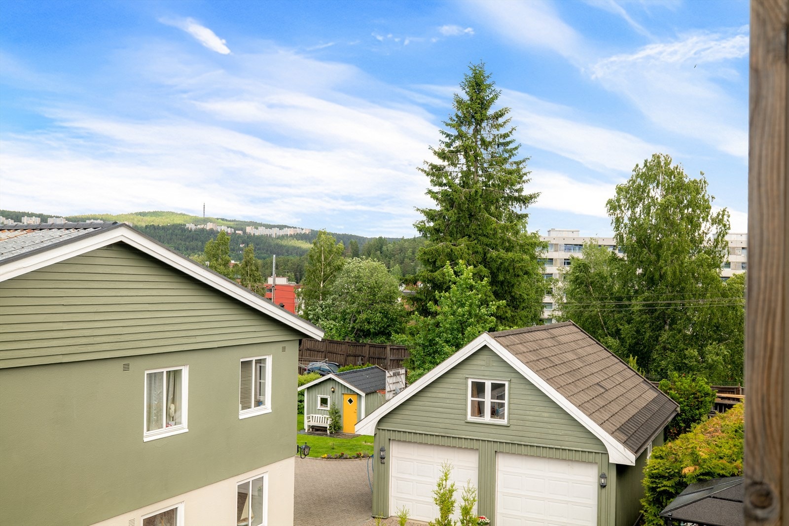 Fra balkongen vil du nok sette pris på gode solforhold og utsikt. Galleribilde