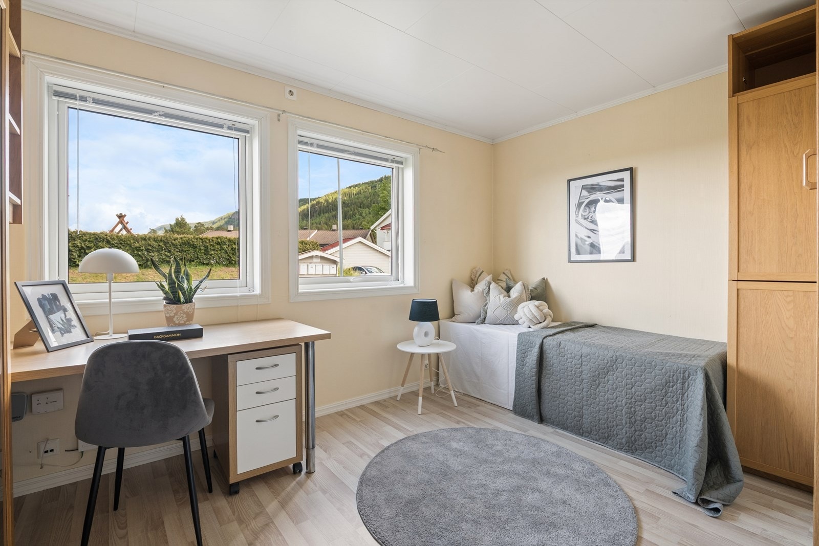 Det andre soverommet har også god plass til både seng, garderobe og skrivebord. Galleribilde