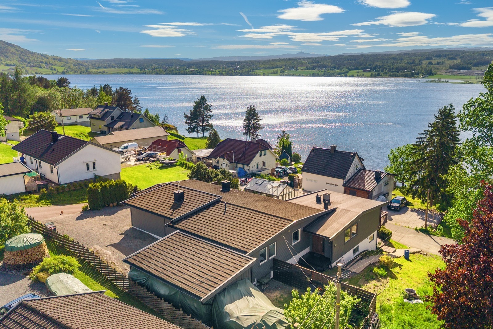 Utsikt fra eiendommen. Galleribilde