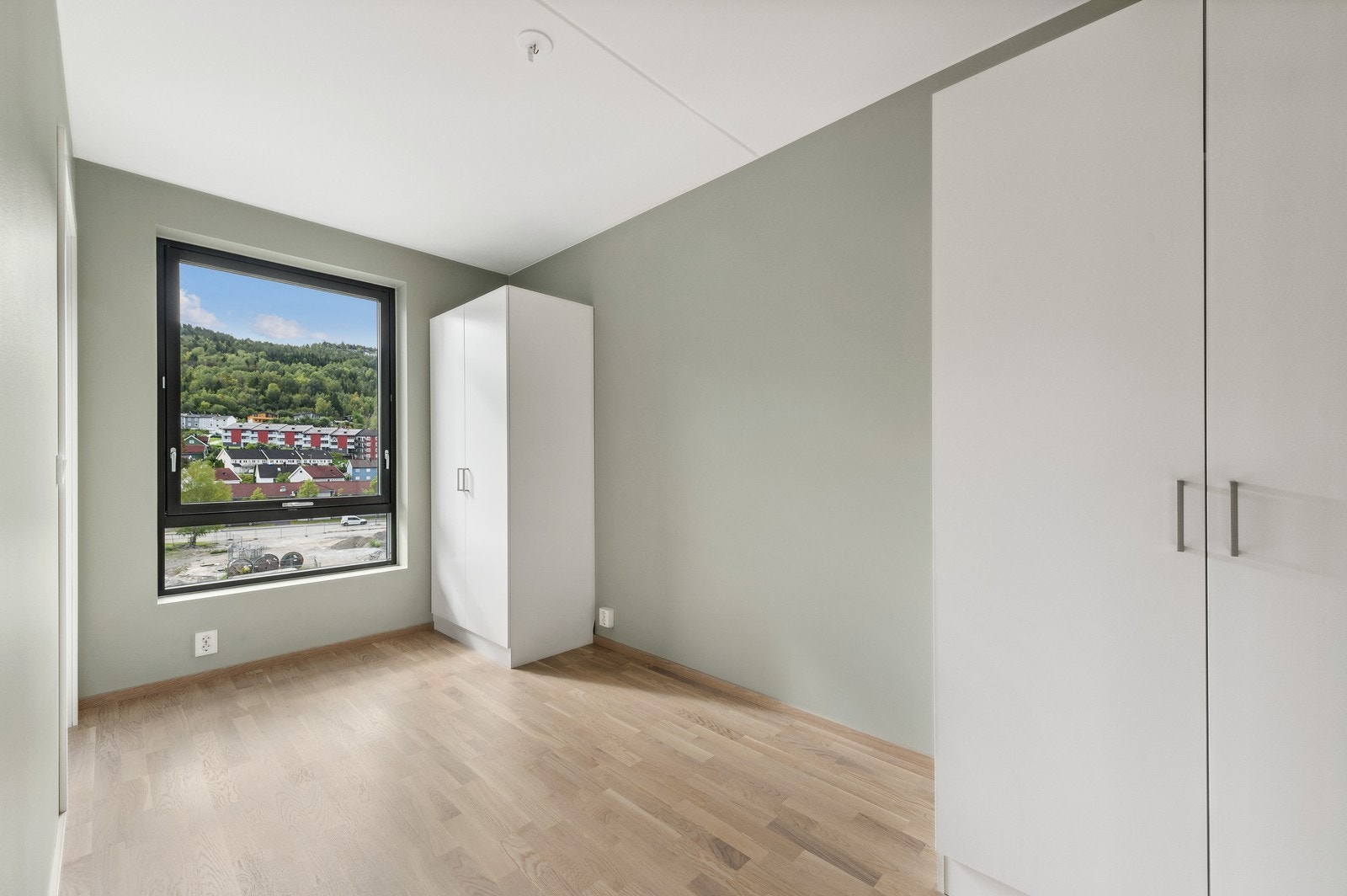 Hovedsoverom med garderobeløsning. Galleribilde