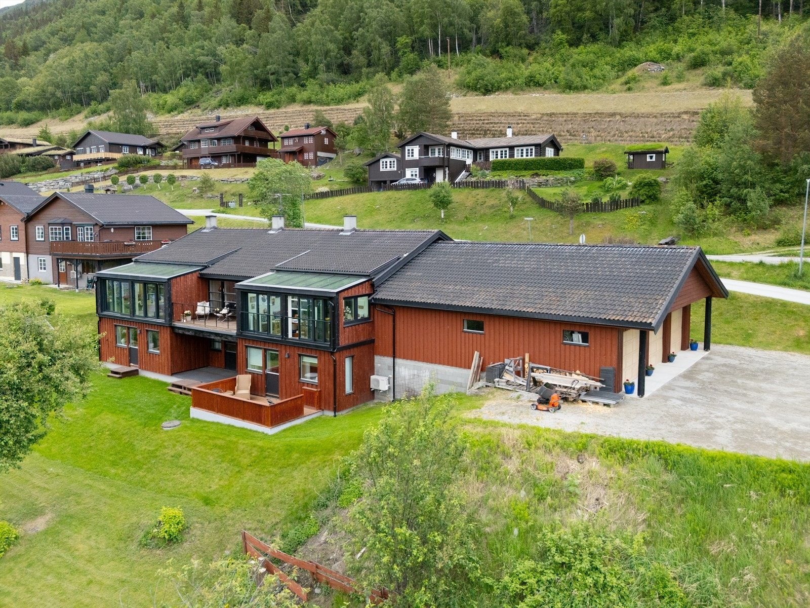 Velkommen til Øvre Ulstadveg 25! Foto: Ivar Flagestad. Galleribilde