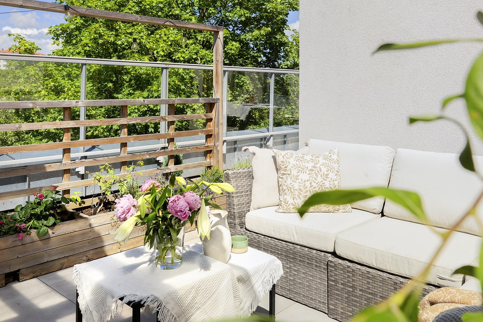 Leiligheten disponerer en privat takparsell på ca. 10 m² med adkomst fra felles takterrasse. Galleribilde