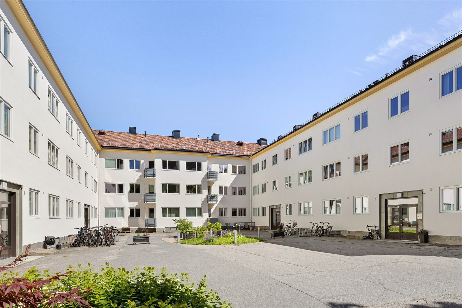 Selskapet består av 63 aksjeleiligheter og har OBOS Eiendomsforvaltning AS som forretningsfører. Galleribilde