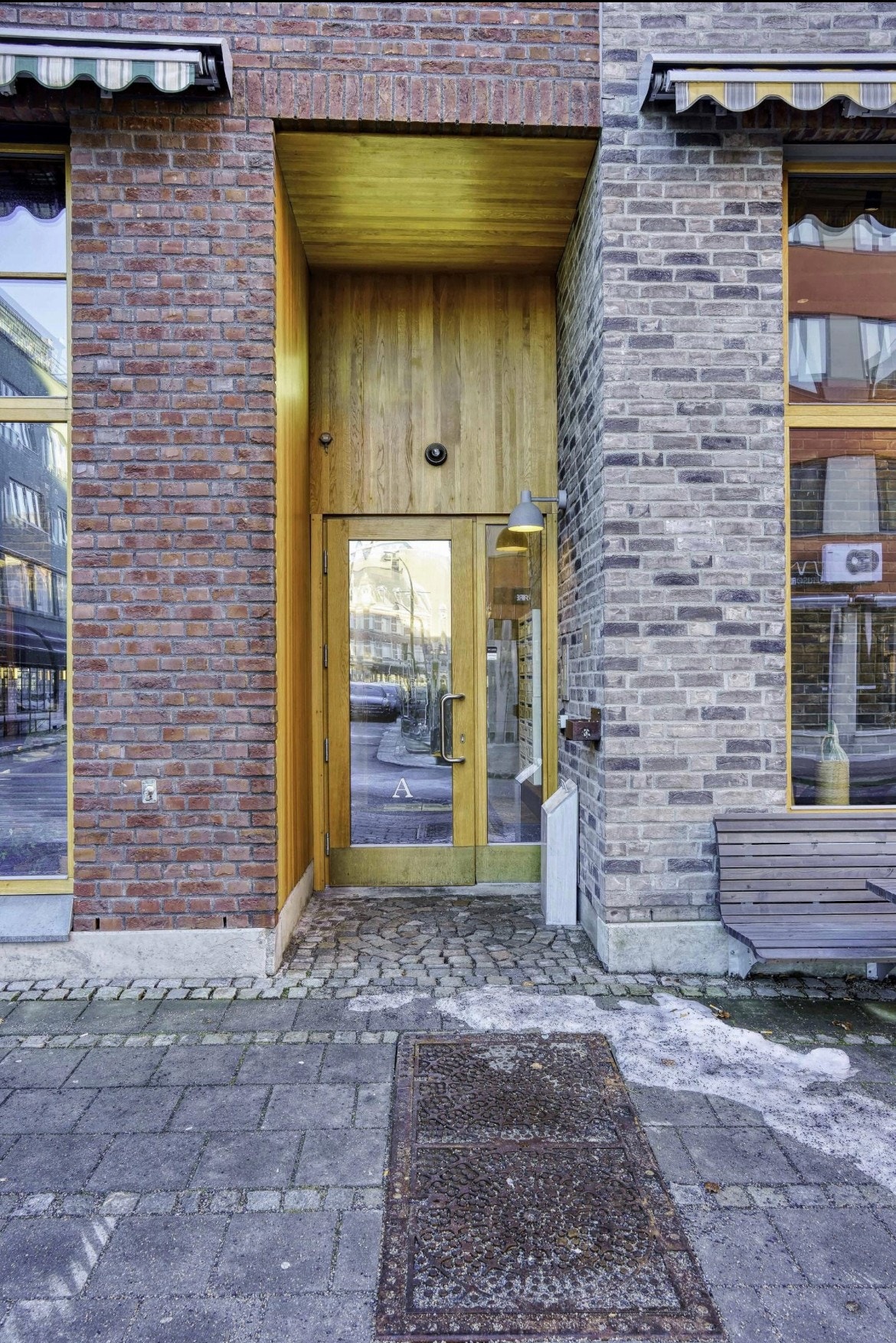Inngangspartiet mellom Bakfickan og NyDeli Galleribilde