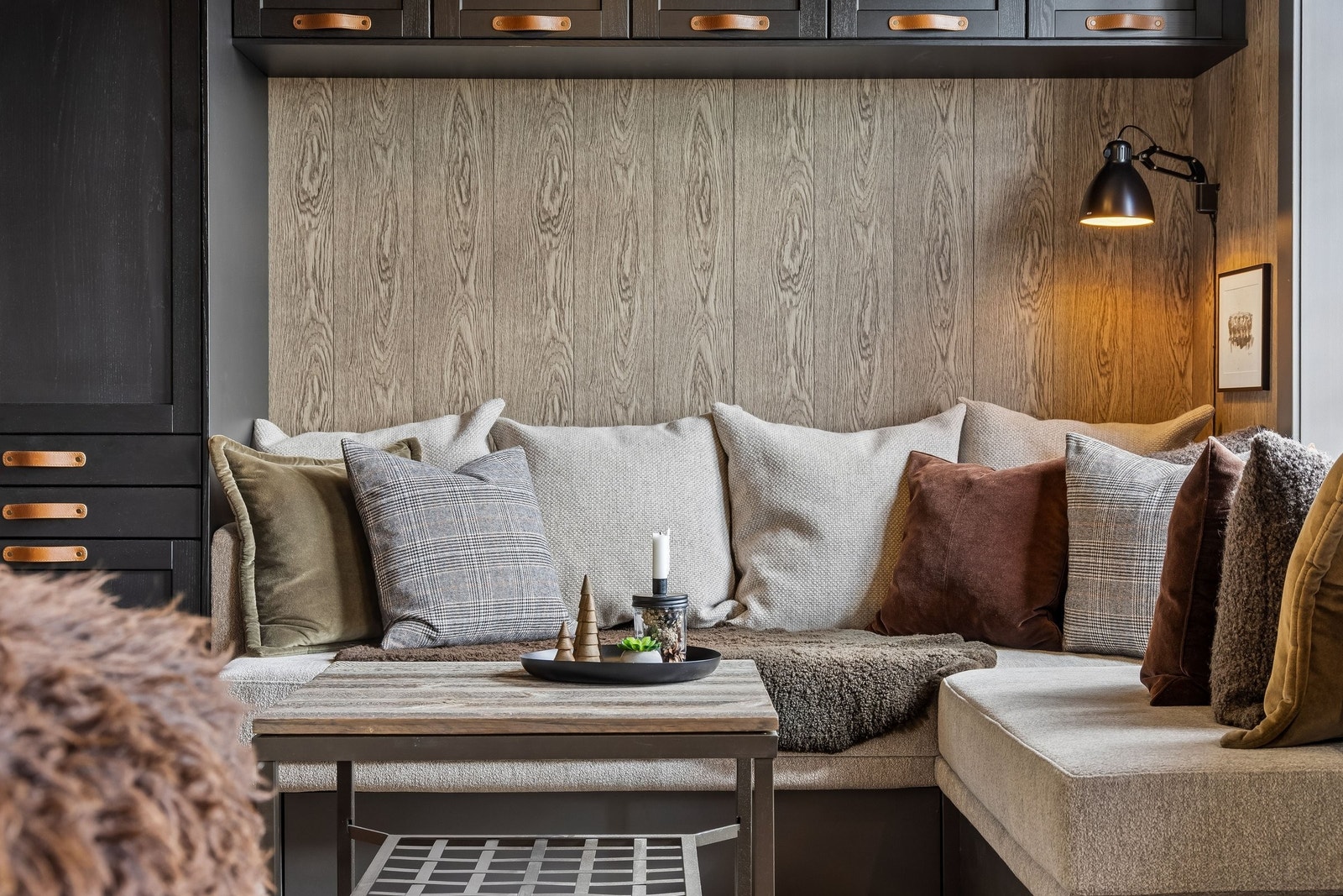 Sofakrok med spesialbygget tilpasset sofa Galleribilde
