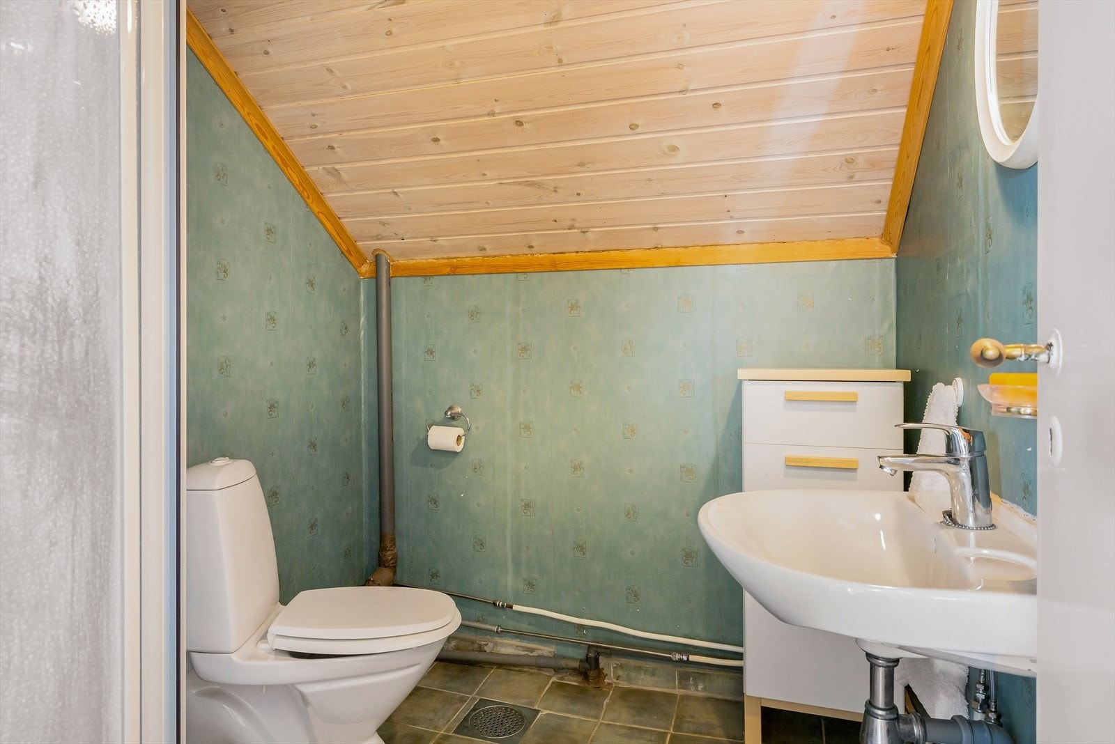 Badet i andre etasje må renoveres. Galleribilde