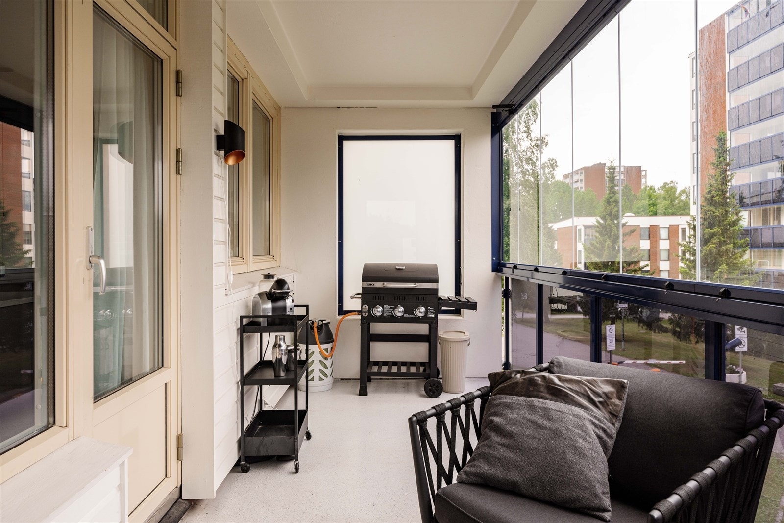 Her er det god plass for grill og utemøbler. Galleribilde