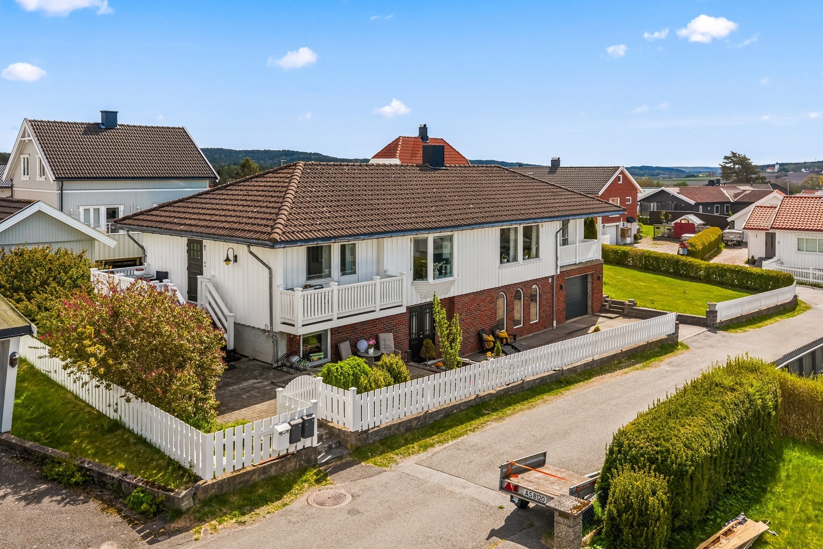 EiendomsMegler 1 Fredrikstad Torp - Velholdt enebolig på Torp | Bad oppgradert 2018 | Integrert garasje | Solrikt Kilbergsgaten 2, Torp 258 m² 5 450 00