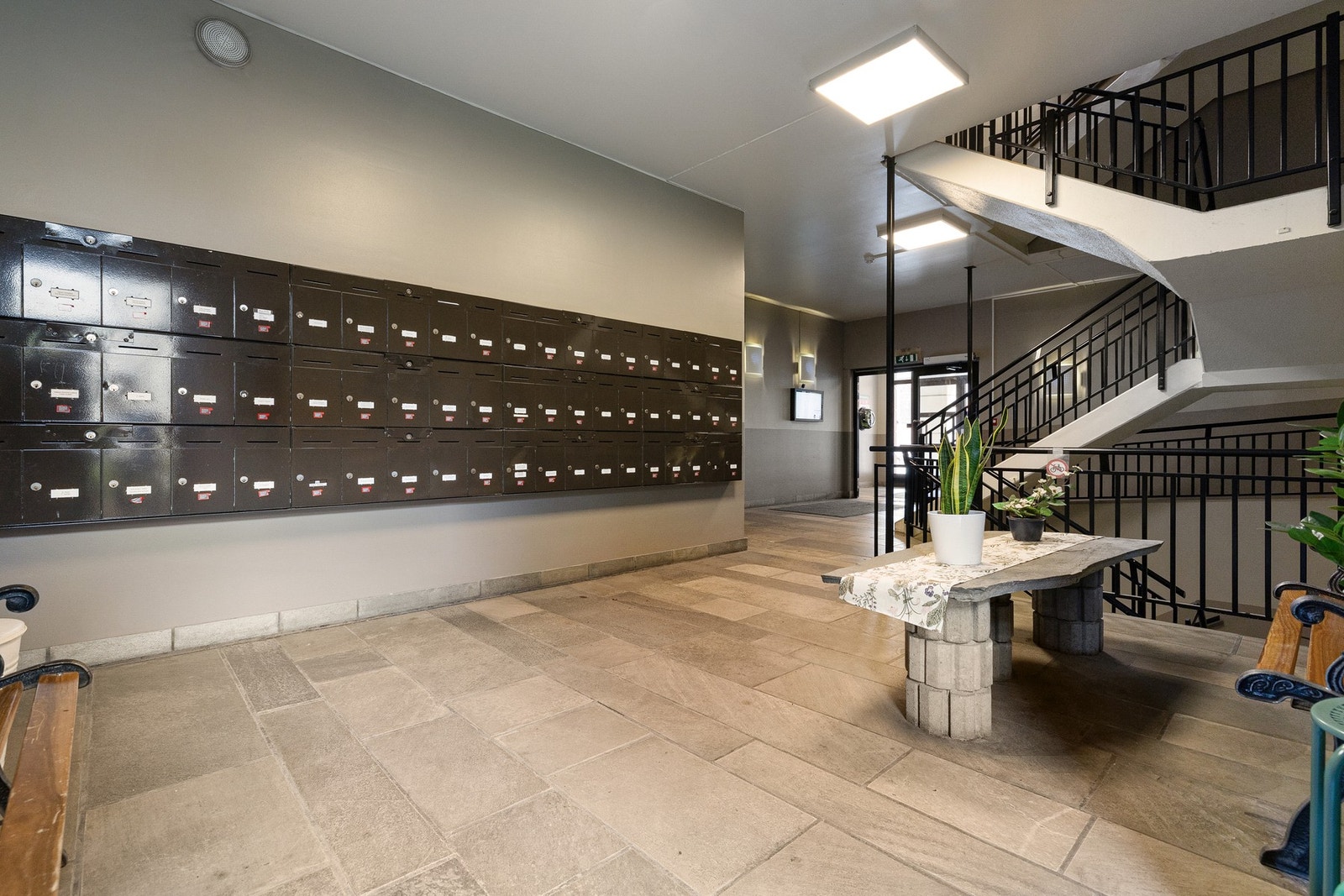 Velholdte og representative fellesarealer. Galleribilde