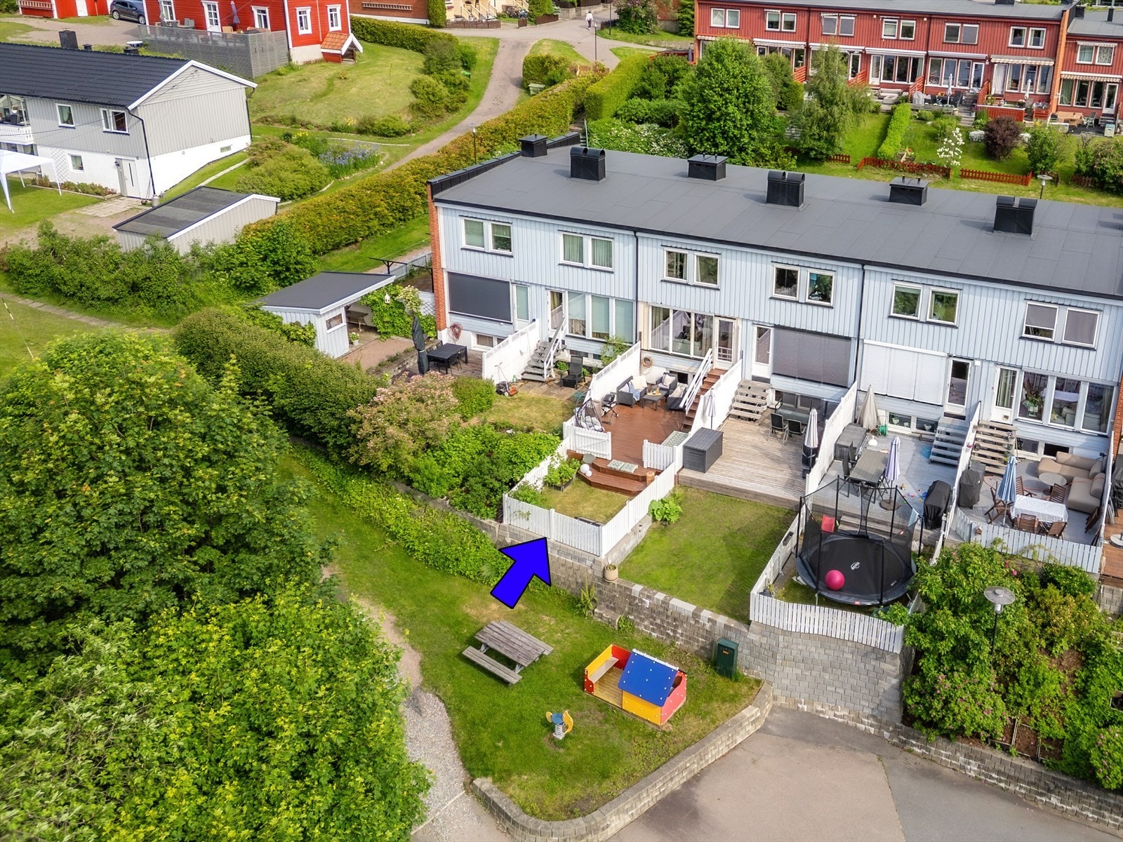 Rolige gater og grønne omgivelser setter sitt preg på nabolaget. Galleribilde