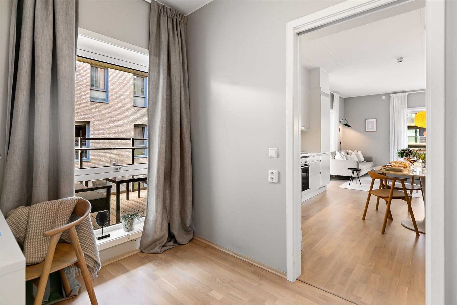 Soverom 2 har en fleksibel utforming og egner seg godt som barnerom, gjesterom eller hjemmekontor, avhengig av behov. Galleribilde
