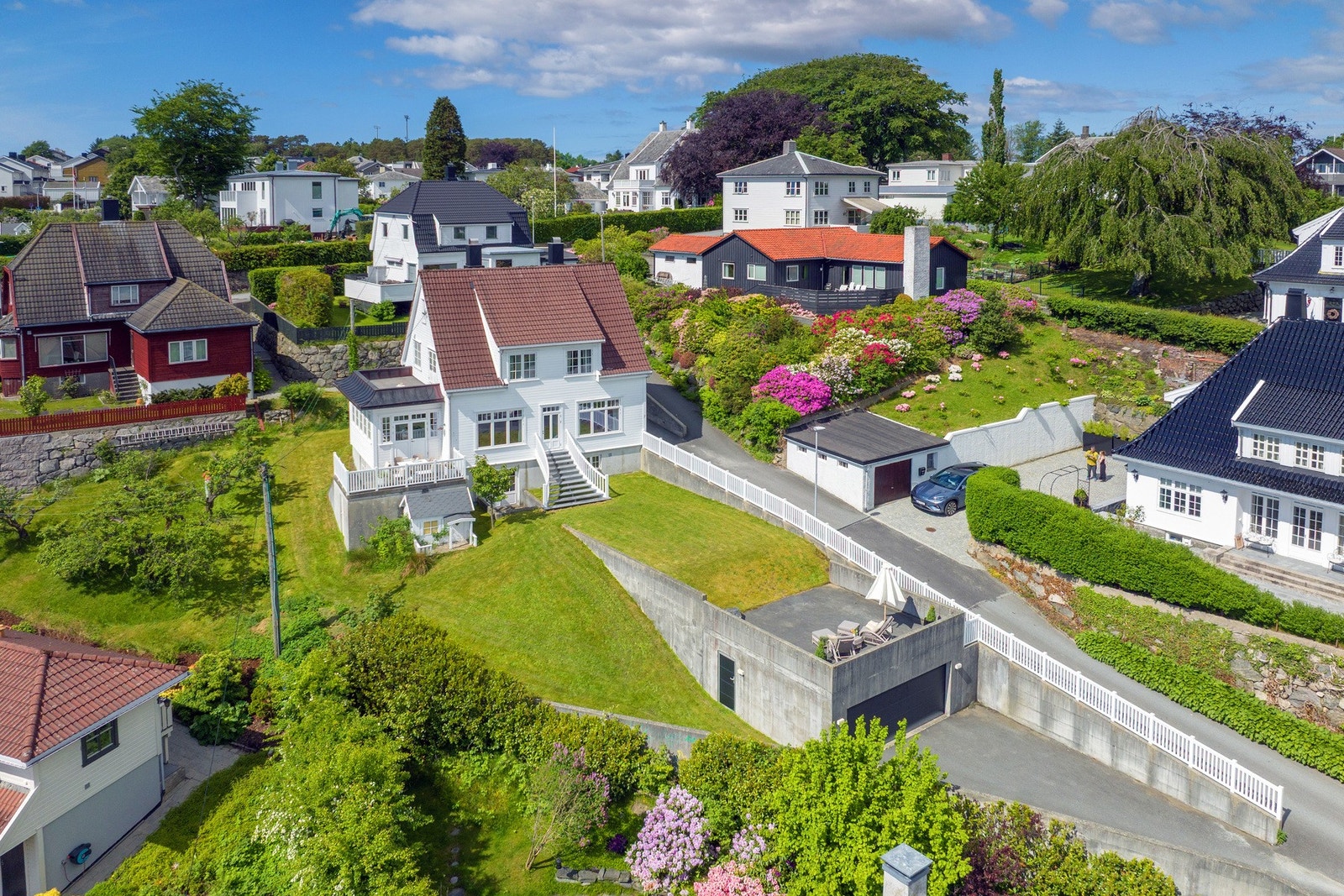 Verdi &Partners Stavanger Sandnes sentrum - Sjelden og svært lekker enebolig med nydelig hage. Spektakulær utsikt og fantastisk beliggenhet meget sentralt i