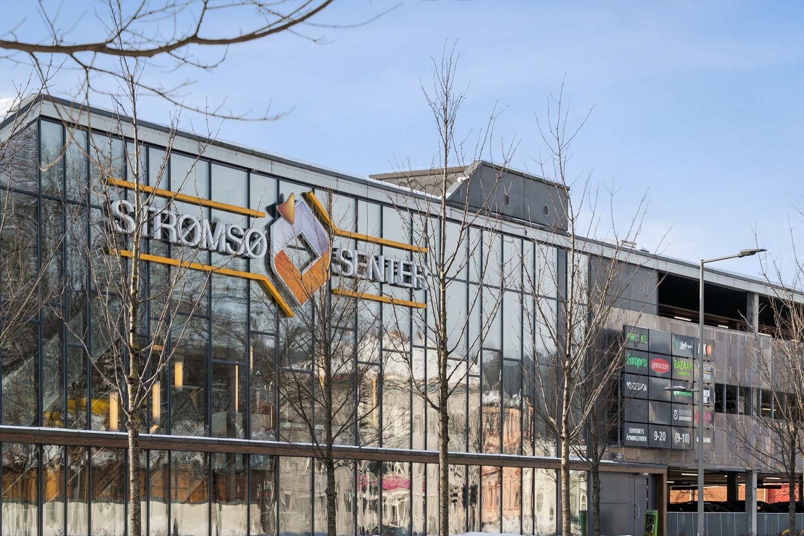 Hverdagslogistikken er enkel med Strømsø Senter og dagligvarebutikker som Coop Extra i gangavstand. Galleribilde