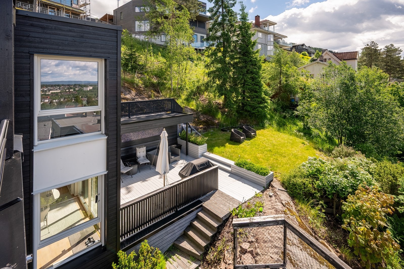 Fasaden ble beiset i juni 2022 Galleribilde