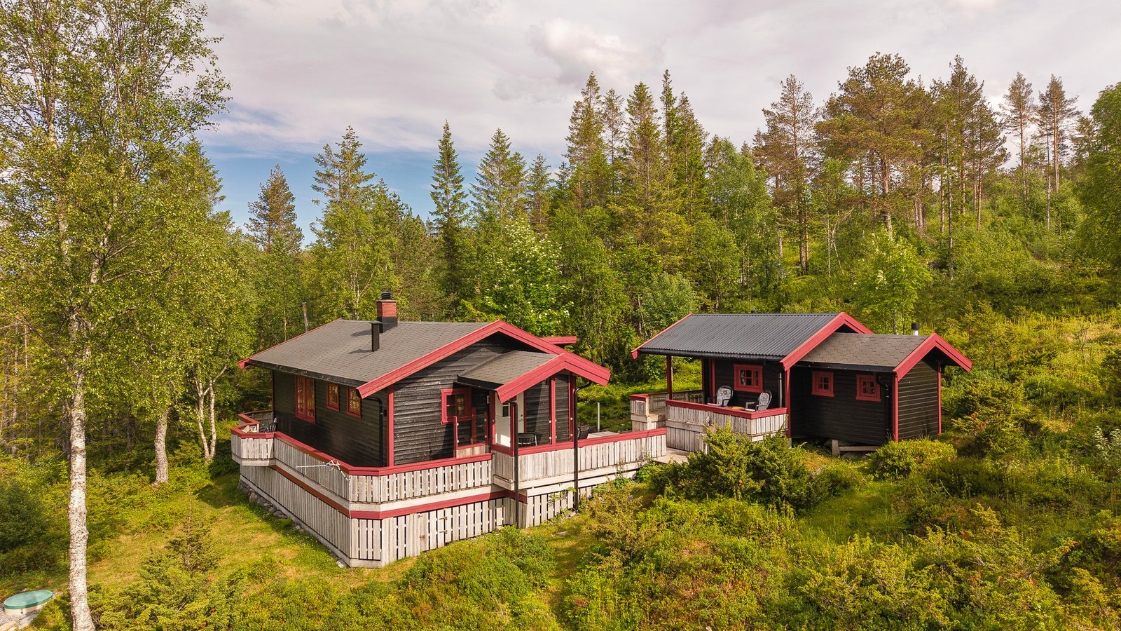 EiendomsMegler 1 v/Henrik Fjær Tausvik har gleden av å presentere Faksstrandvegen 60! Foto: Martin Hågensen Galleribilde