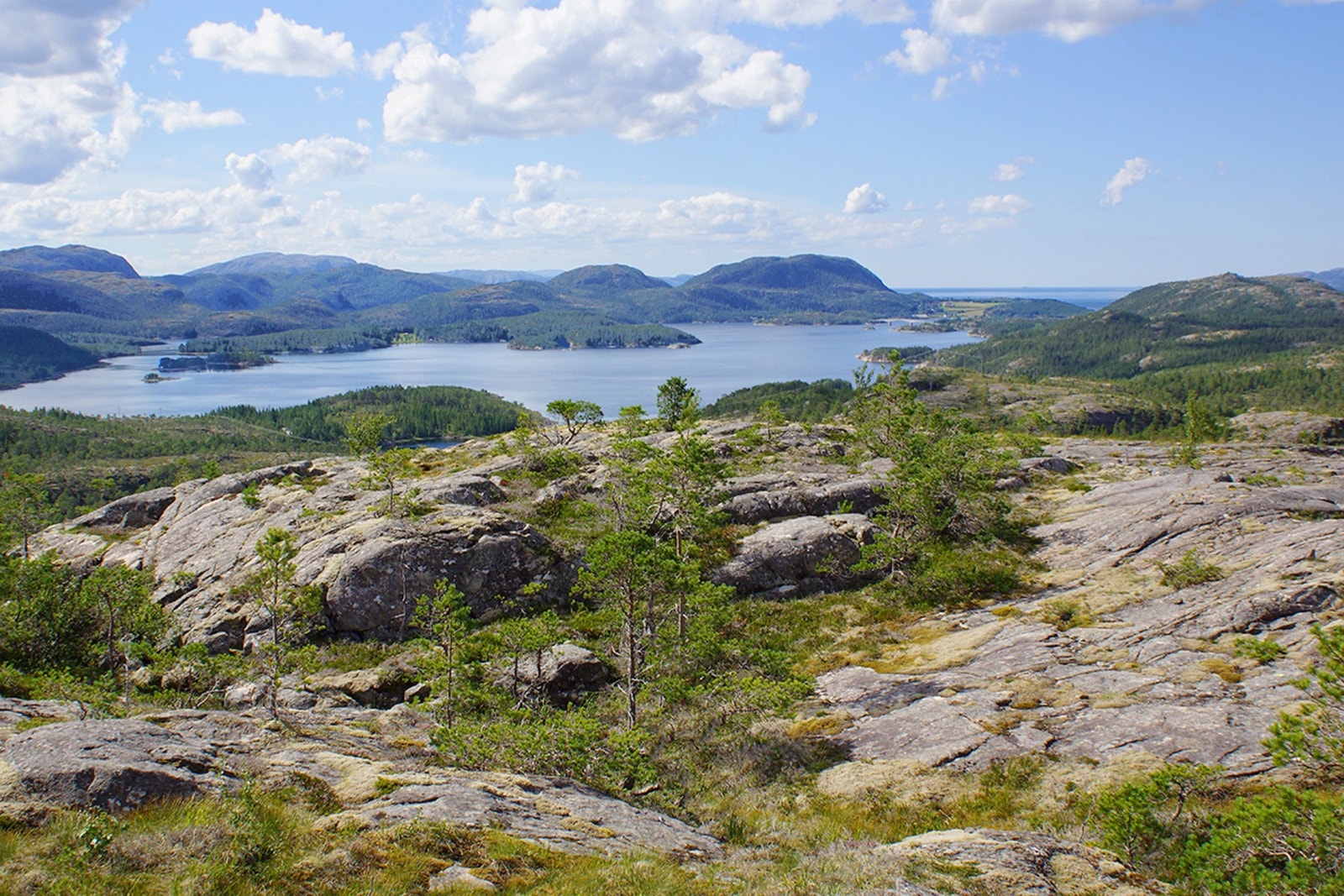 Utsikt over Fjærangen fra Harranesfjellet - Foto: Privat Galleribilde