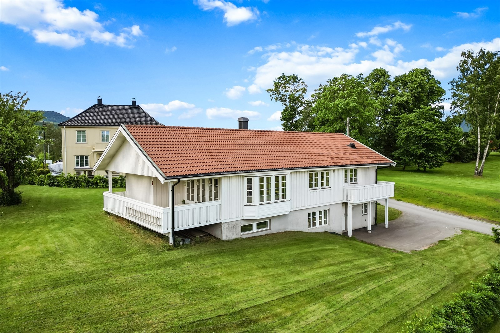 Pent opparbeidet tomt. Galleribilde