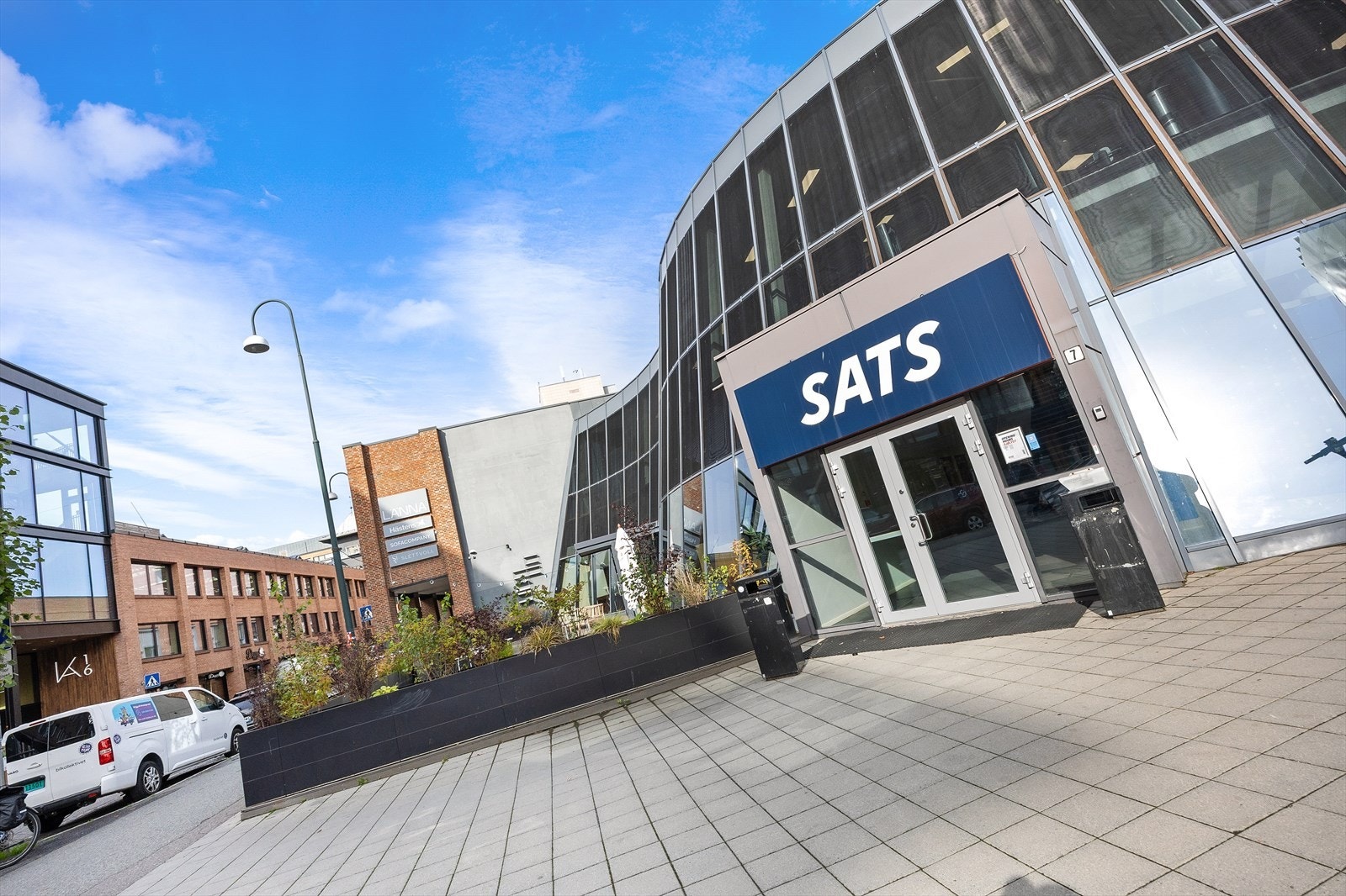 Sats på Hoff og Skøyen samt Evo er kort gange fra boligen. Galleribilde