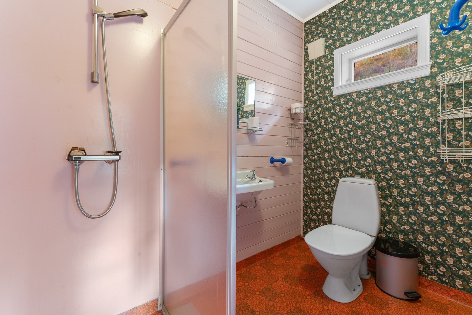 Badet er på 3,12 kvm Galleribilde