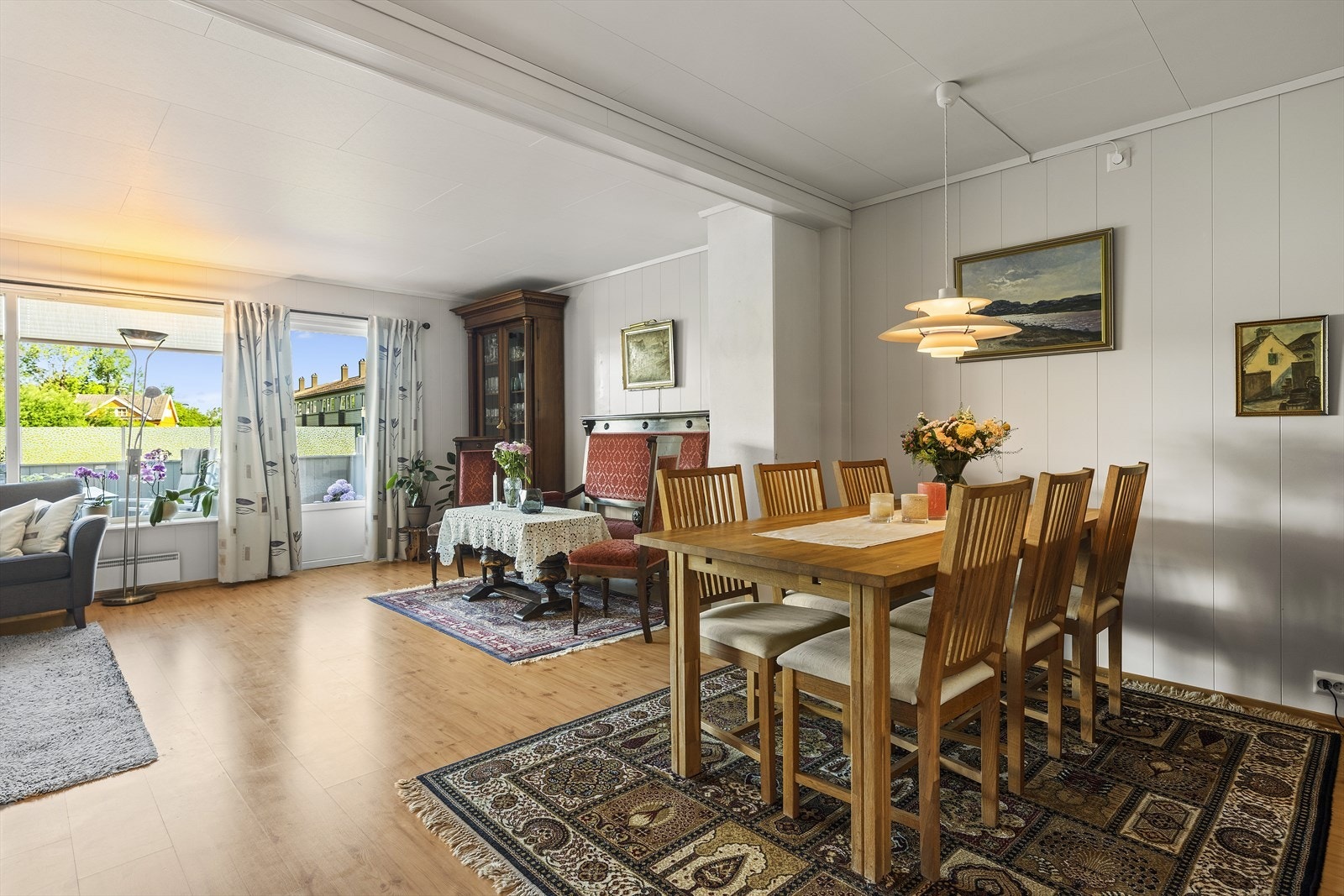 Stue/spisestue Galleribilde