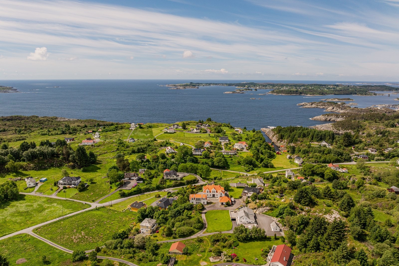 Fine omgivelser med havet som nabo Galleribilde